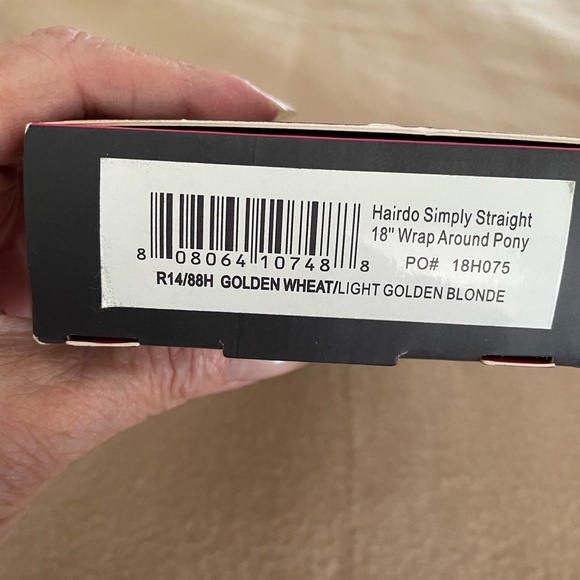 Set of 3 Hair clip on Hairdo’s - Picture 2 of 13